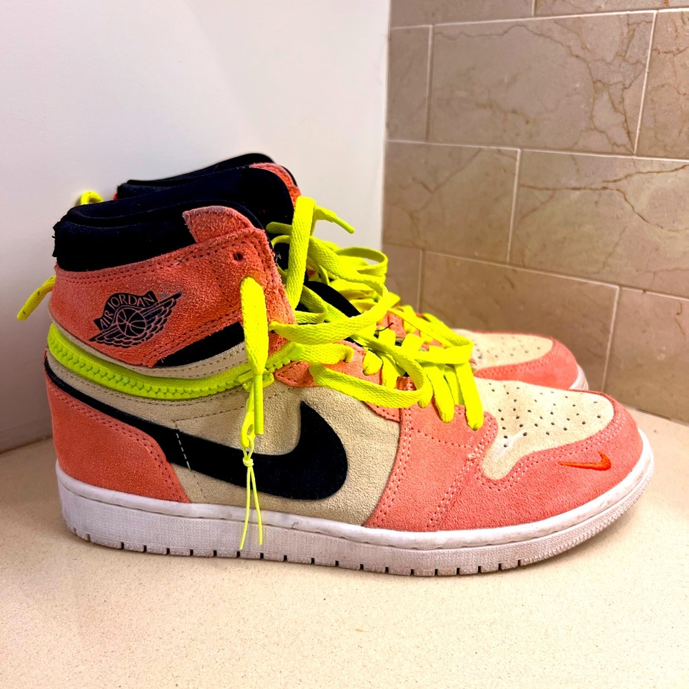Nike Jordan 1 High Switch Peach